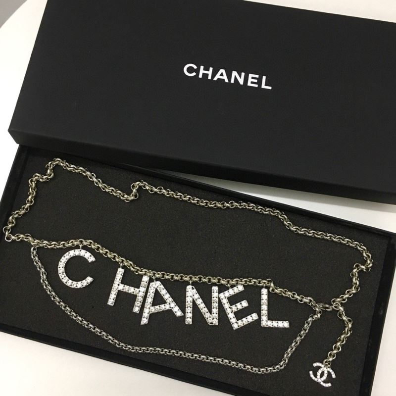 Ch**el waist chain